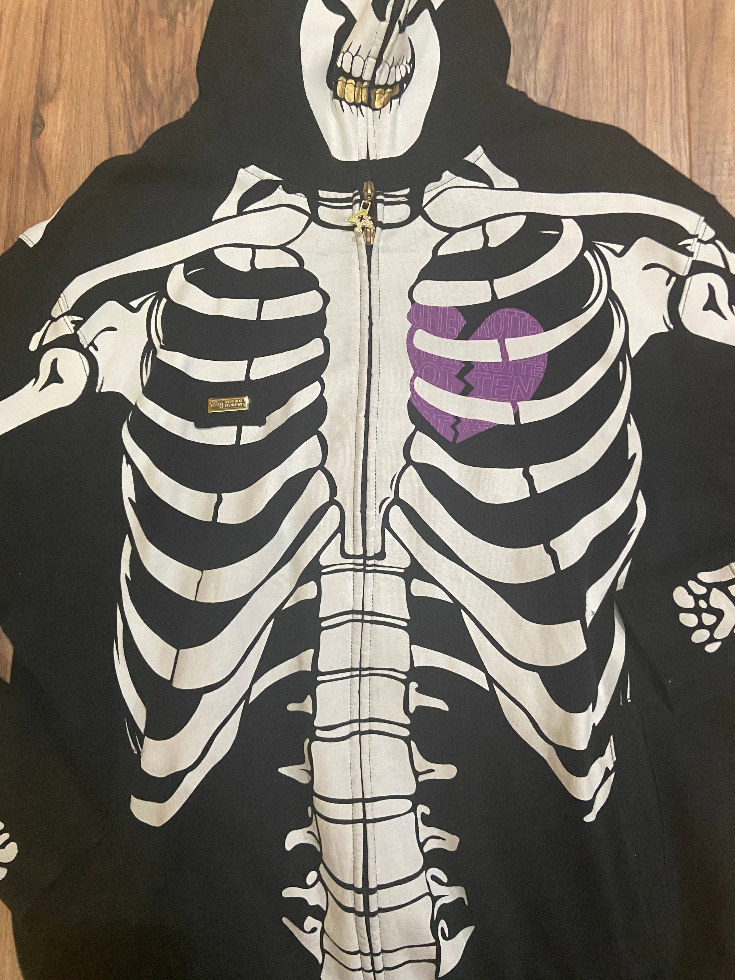 VINTAGE LRG DEAD SERIOUS SKELETON HOODIE Starchild Archives